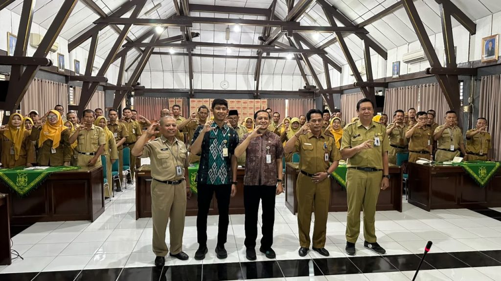 BIMTEK PEMBINAAN DISIPLIN DAN TATA CARA PENANGANAN PELANGGARAN DISIPLIN