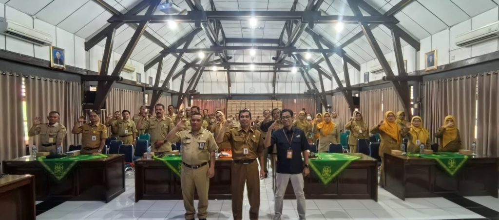 SERAH TERIMA SK PENSIUN TMT 1 OKTOBER 2026